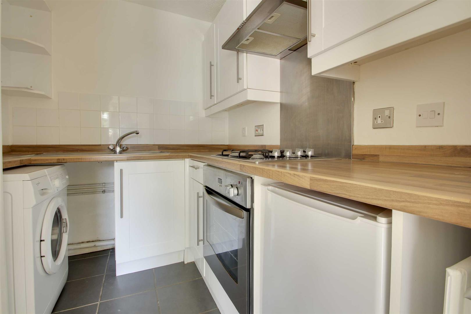 1 bed property in Caraway Close, Milton Keynes